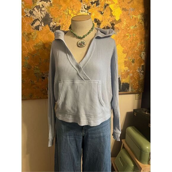 Three Dots Kentucky Blue Cropped Thermal Hoodie Sweatshirt Size M - Picture 4 of 9